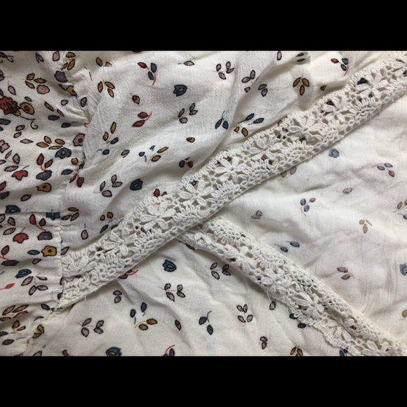 Beautiful Boho Romper 💕 - Picture 3 of 4